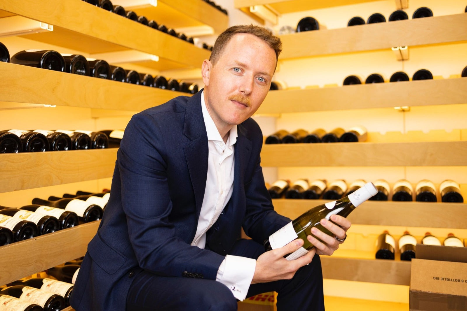 Paul Declerck introducing his book How to Appreciate Wine, explaining the 5 Points Method and how it helps wine lovers build confidence.